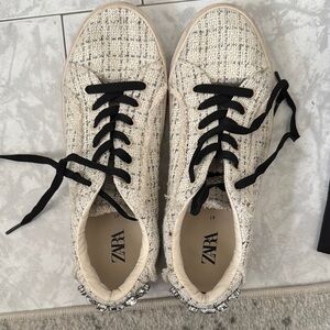 Zara Women's Cream Tweed Sneakers